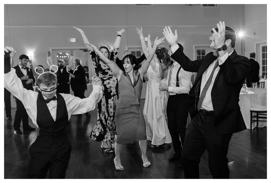crowd dancing during wedding at Windsor at Hebron Park in Carrollton Dallas, Texas